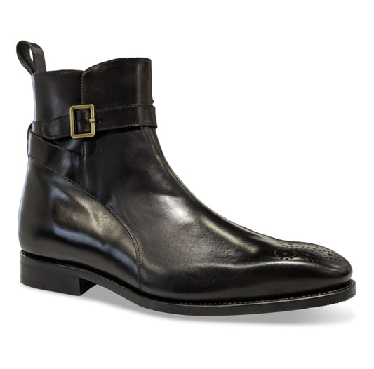 Stride B boot has a sexy slick look good to wear