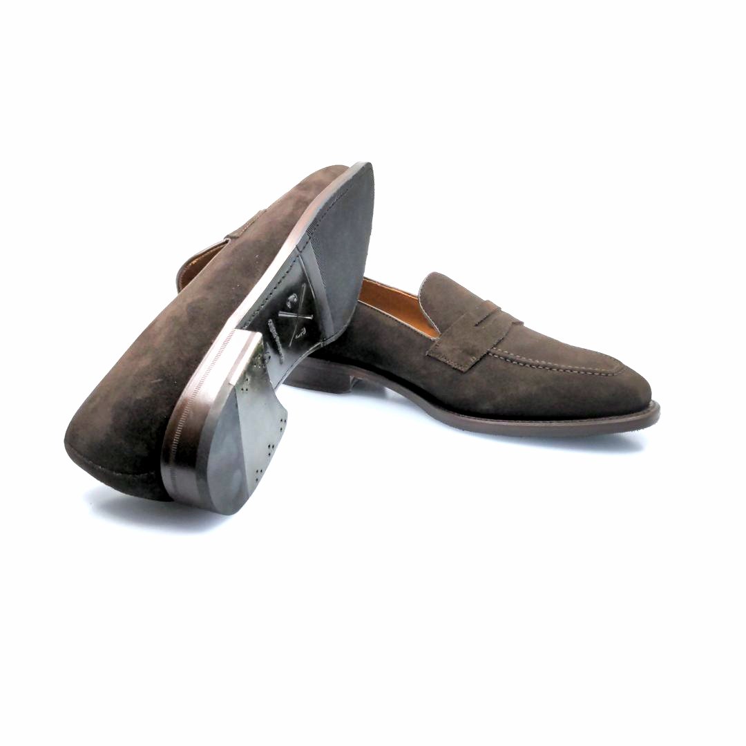 brown suede loafer with lighting sole 
