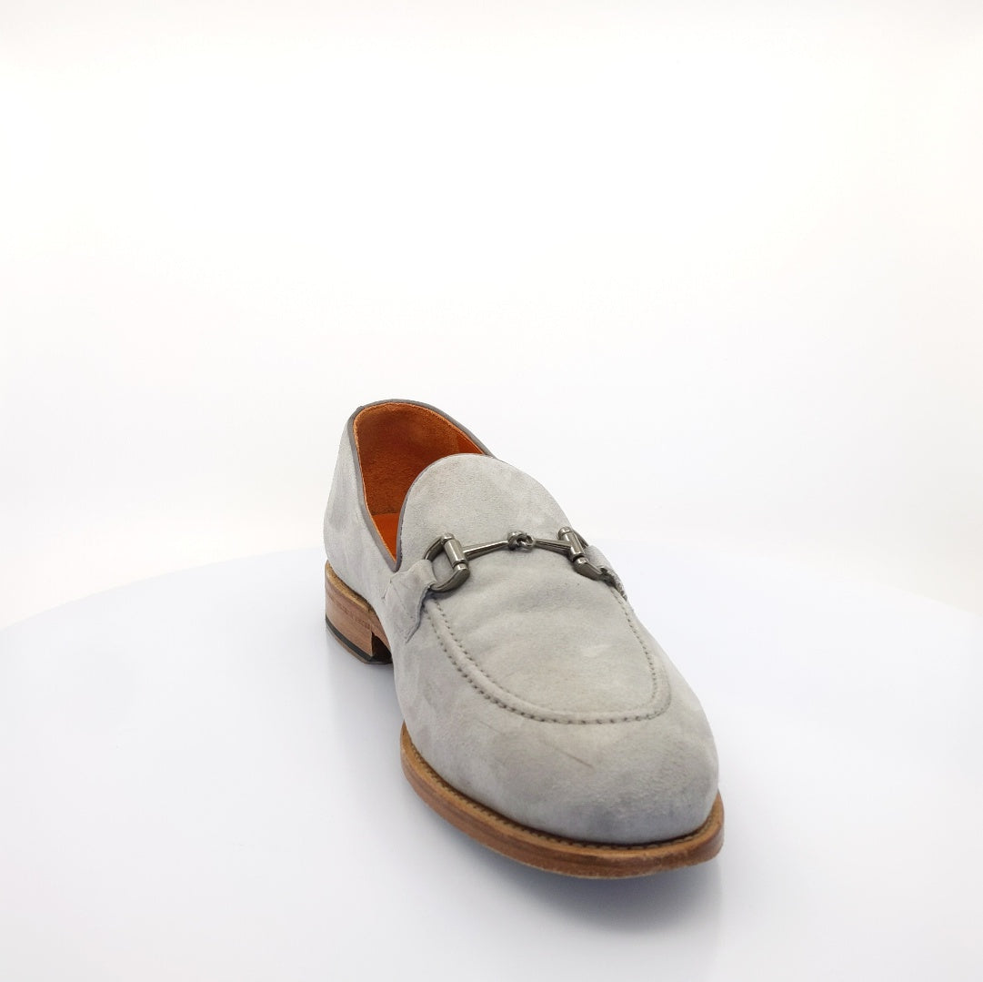 White loafer with silver welt